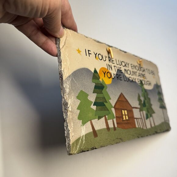 Vintage 1999 Plain Jane Mountain Home Scene Slate Hanging Plaque Decor - Picture 2 of 10